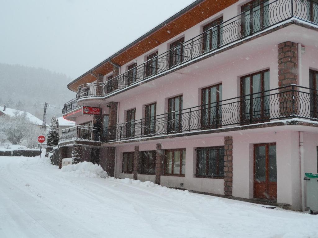 Hotel Les Jolis Coeurs Thiéfosse Esterno foto